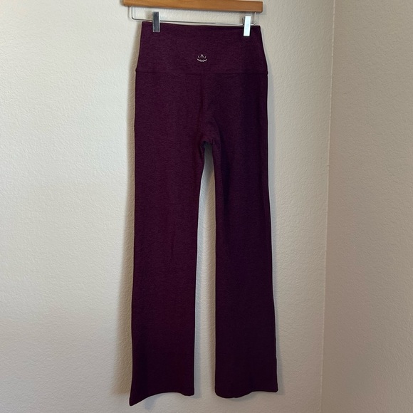 Beyond Yoga x Barre 3 Spacedye High Waisted Practice Pants Boysenberry, Large - Picture 5 of 10